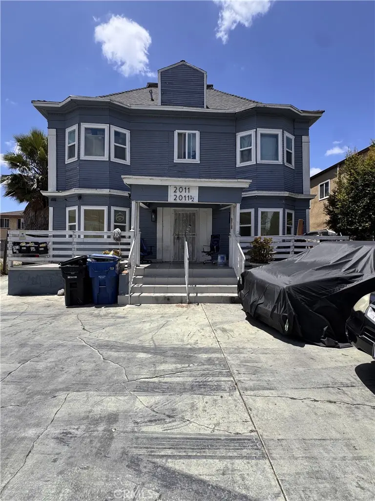 Quadruplex for sale at 2011 Arlington, Los Angeles, CA