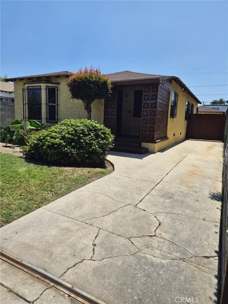 Single Family Residence for sale at 2668 S Cloverdale Avenue, Los Angeles, CA featuring 2 beds and 1 bath