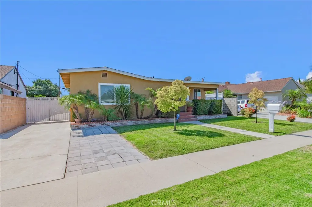 10530 Newville Avenue, Downey, CA — listing photo 1