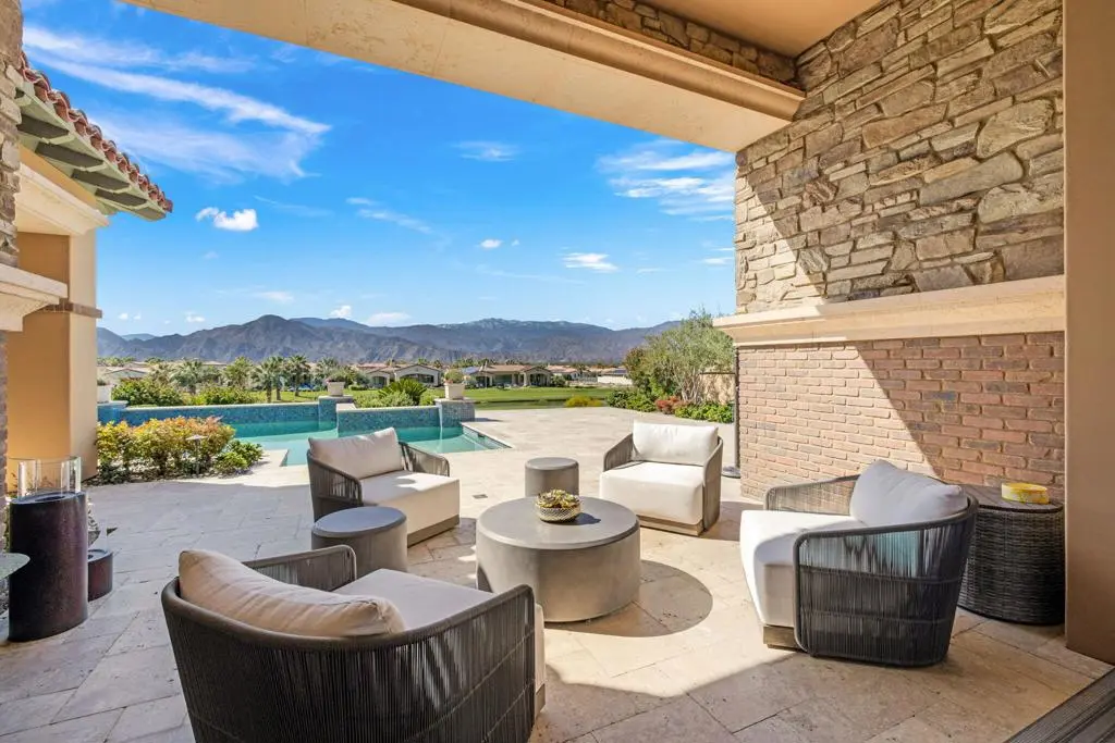 Single Family Residence for rent at 75741 Via Stia, Indian Wells, CA featuring 4 beds and 5 baths