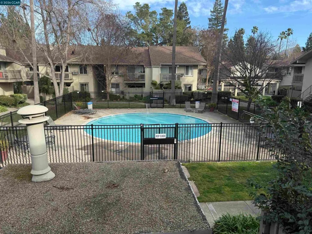 Condominium for rent at 2564 Walnut Blvd, Walnut Creek, CA featuring 2 beds and 2 baths