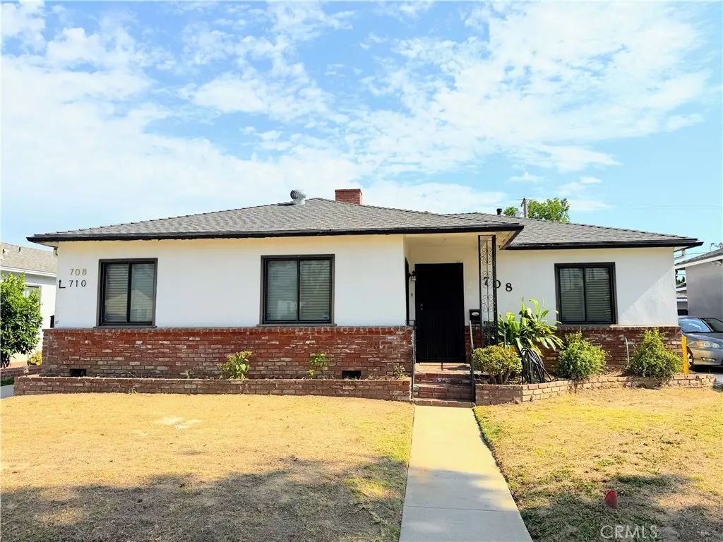 Single Family Residence for rent at 708 Violeta, Alhambra, CA featuring 3 beds and 2 baths