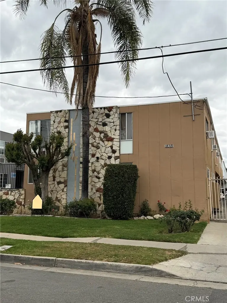 18315 Malden, Northridge, CA — listing photo 1