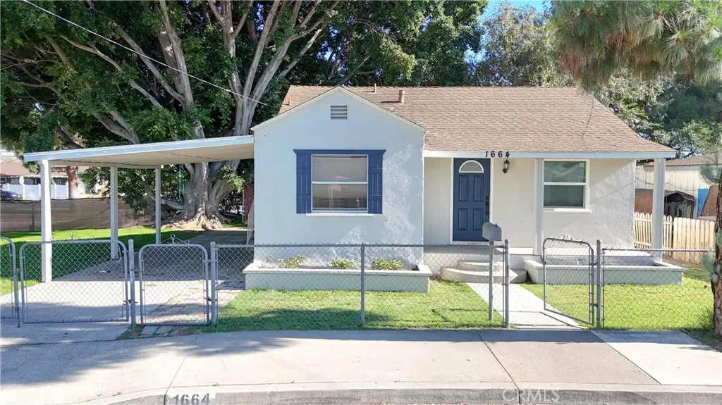 Single Family Residence for sale at 1664 Oak, Placentia, CA featuring 2 beds and 1 bath