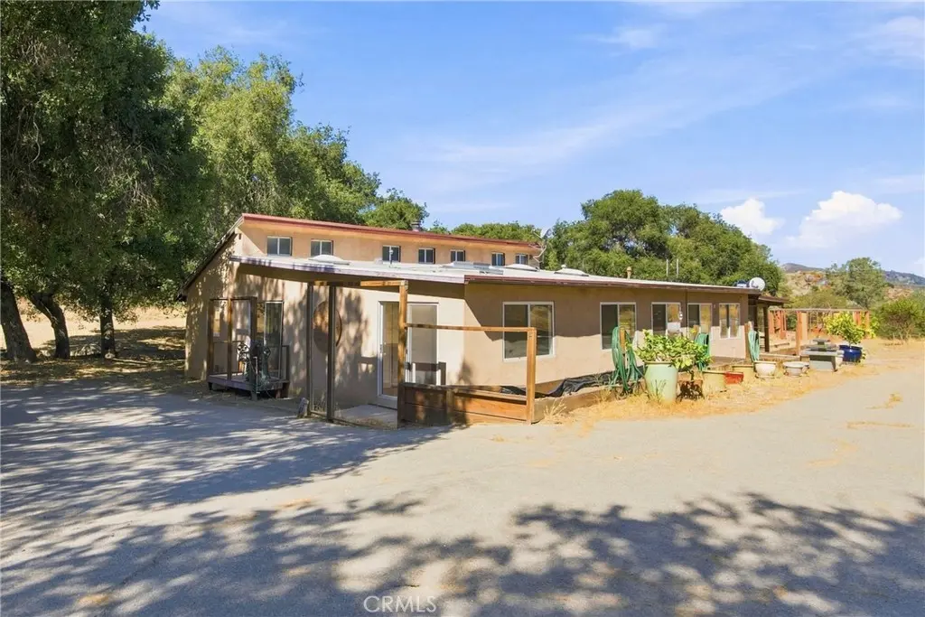 5885 Lion Ridge, Creston, CA — listing photo 1