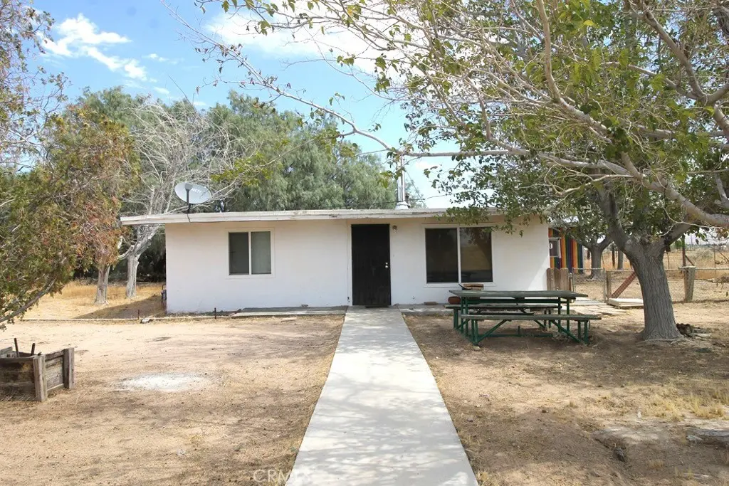 21212 Rainbow, Hinkley, CA — listing photo 1