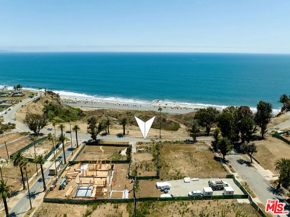 15363 Via De Las Olas, Pacific Palisades, CA — listing photo 1