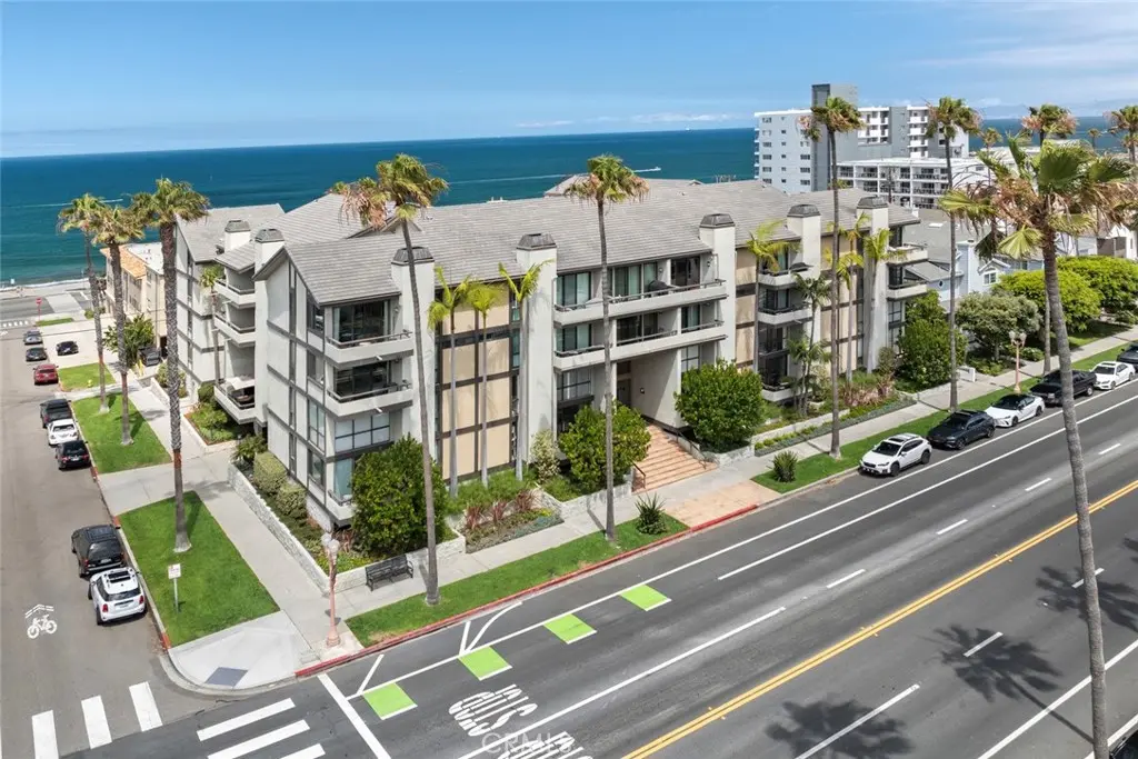 1007 S. Catalina Avenue 106, Redondo Beach, CA — listing photo 1