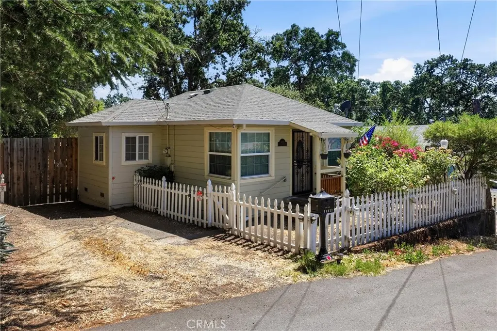 14033 Konocti Street, Clearlake, CA — listing photo 1