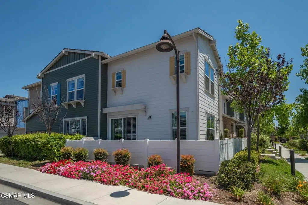 Townhouse for sale at 114 Red Brick Drive 1, Simi Valley, CA featuring 4 beds and 3 baths