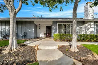 135 W Gainsborough Road, Thousand Oaks, CA — listing photo 1