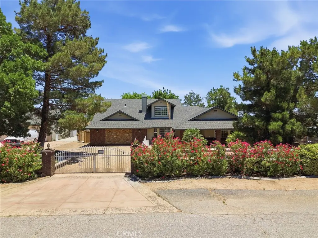 41050 13th Street W, Palmdale, CA — listing photo 1