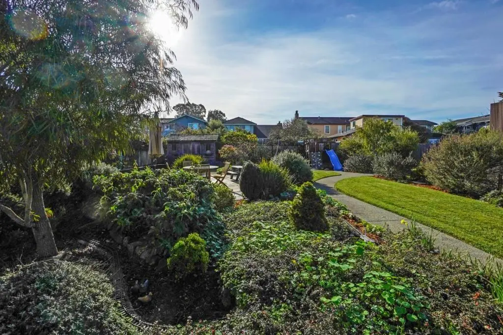 7 Kelly Avenue, Half Moon Bay, CA — listing photo 1