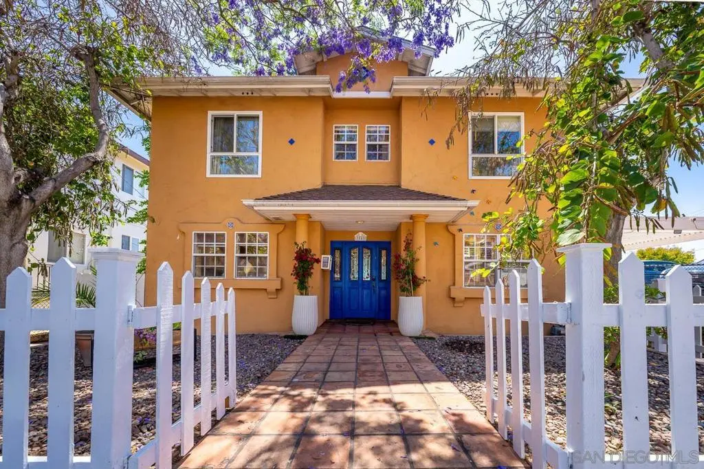 Single Family Residence for rent at 3840 Kettner Blvd, San Diego, CA featuring 3 beds and 3 baths