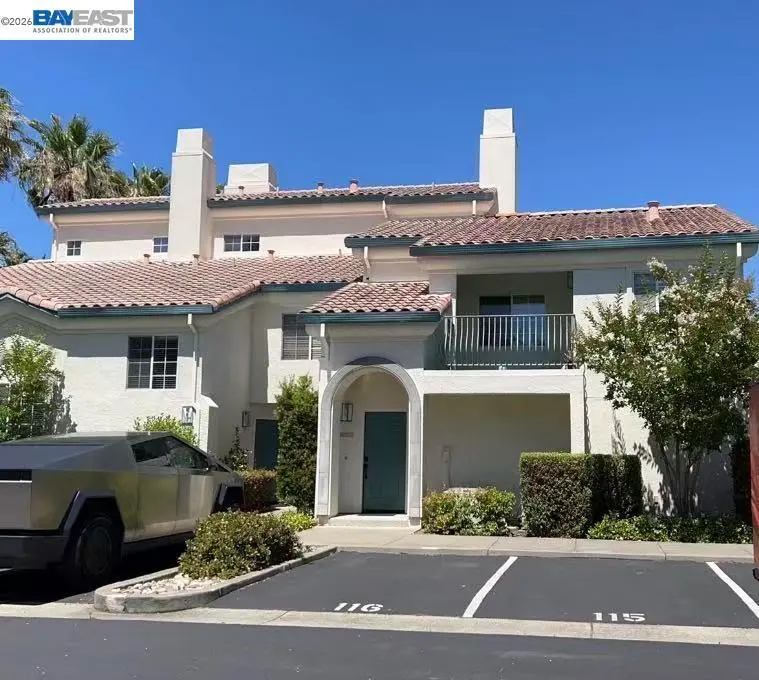 Condominium for sale at 39313 Del Oro Terraza, Fremont, CA featuring 2 beds and 2 baths