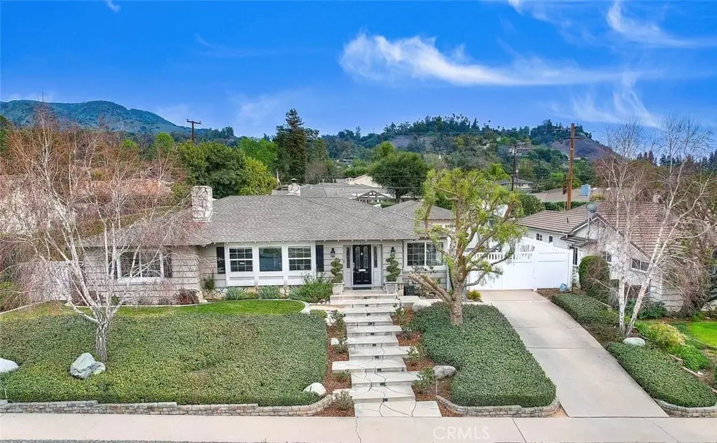 156 S Country Club Rd, Glendora, CA — listing photo 1