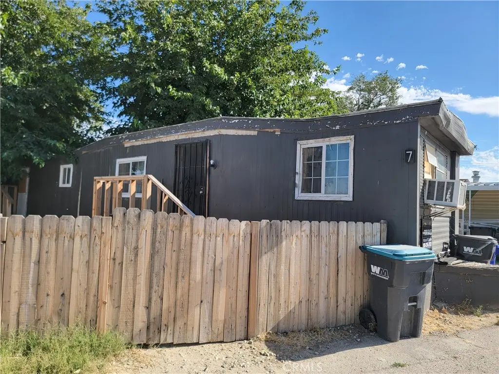 Manufactured In Park for sale at 45541 30th St East 7, Lancaster, CA featuring 2 beds and 1 bath