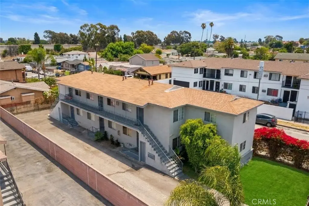 Quadruplex for sale at 9230 S Figueroa, Los Angeles, CA