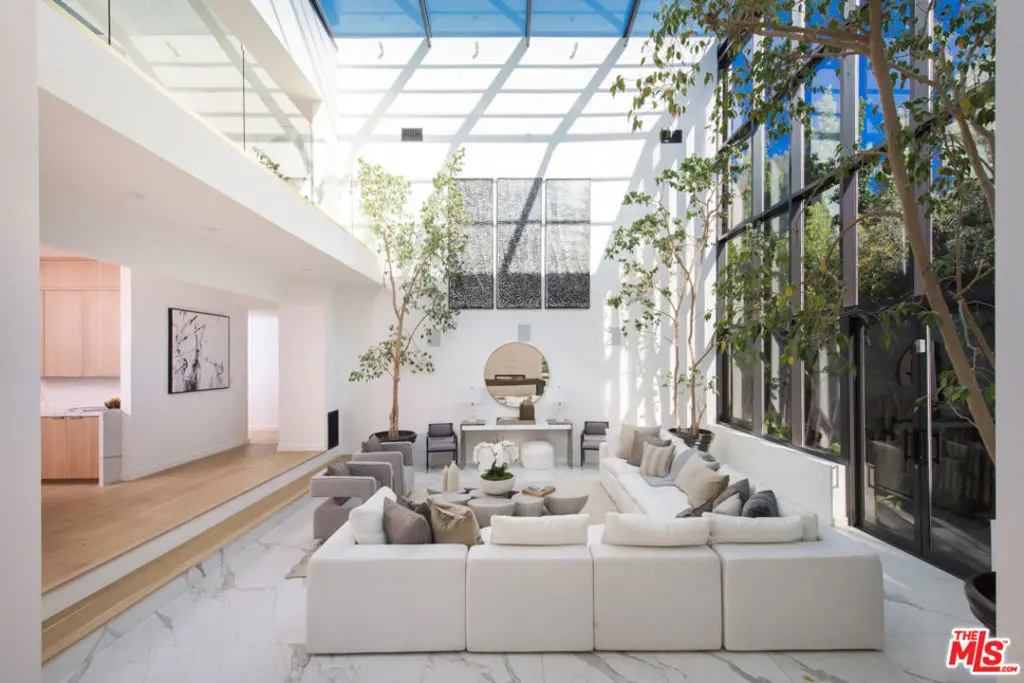 Single Family Residence for rent at 1378 N DOHENY Drive, Los Angeles, CA featuring 6 beds and 7 baths