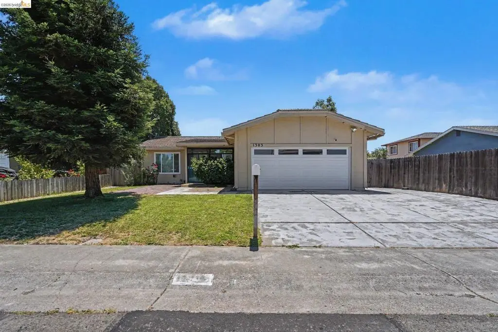 Single Family Residence for sale at 1303 Crane Dr, Suisun City, CA featuring 2 beds and 2 baths