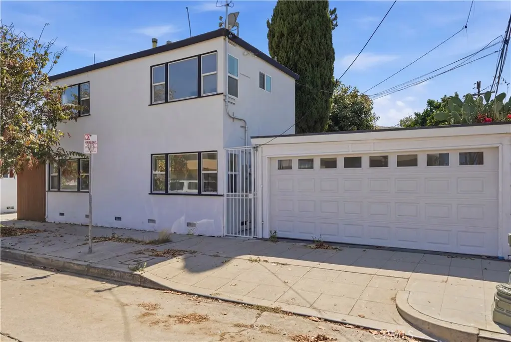 Single Family Residence for sale at 1211 Cole, Los Angeles, CA featuring 2 beds and 3 baths