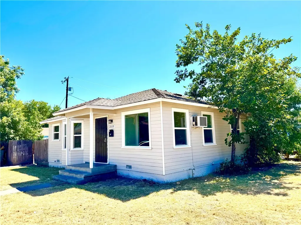 Single Family Residence for sale at 2225 N Sutter, Stockton, CA featuring 3 beds and 1 bath