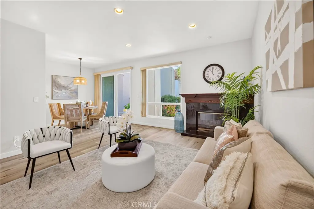 Townhouse for sale at 5612 Las Virgenes 37, Calabasas, CA featuring 3 beds and 3 baths