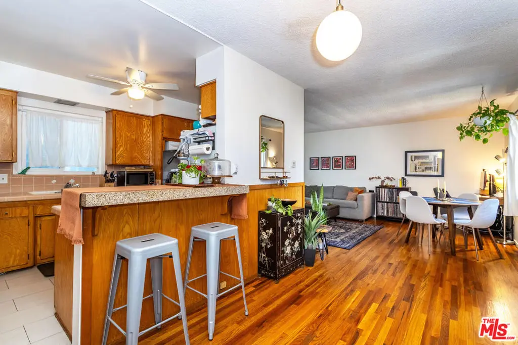 Condominium for sale at 2915 St. George Street 7, Los Angeles, CA featuring 1 bed and 1 bath