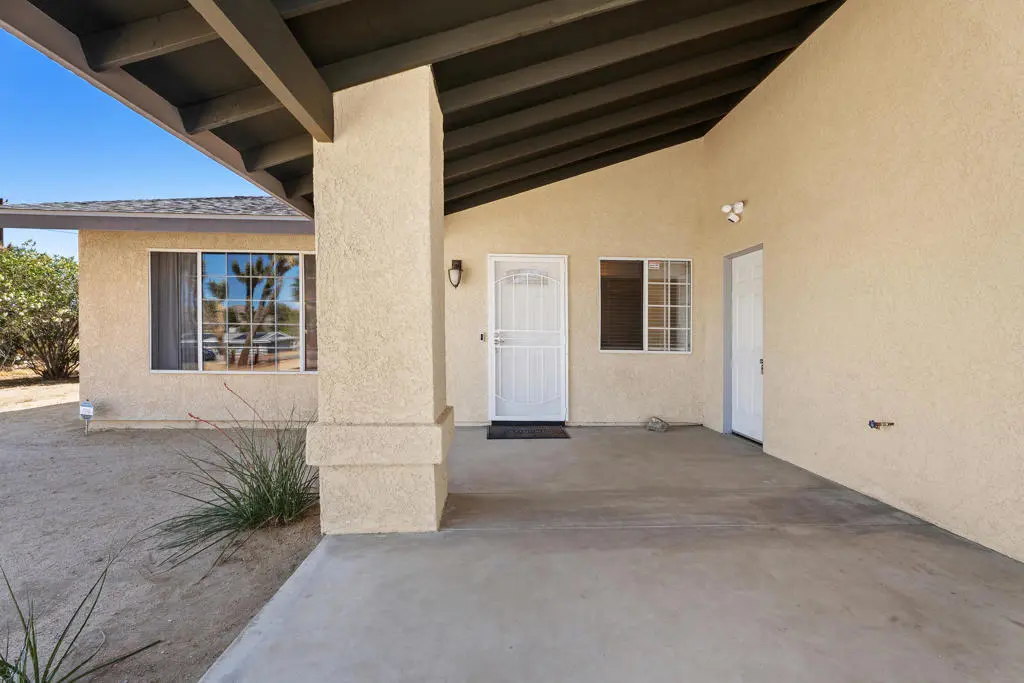 7113 La Habra Avenue, Yucca Valley, CA — listing photo 1
