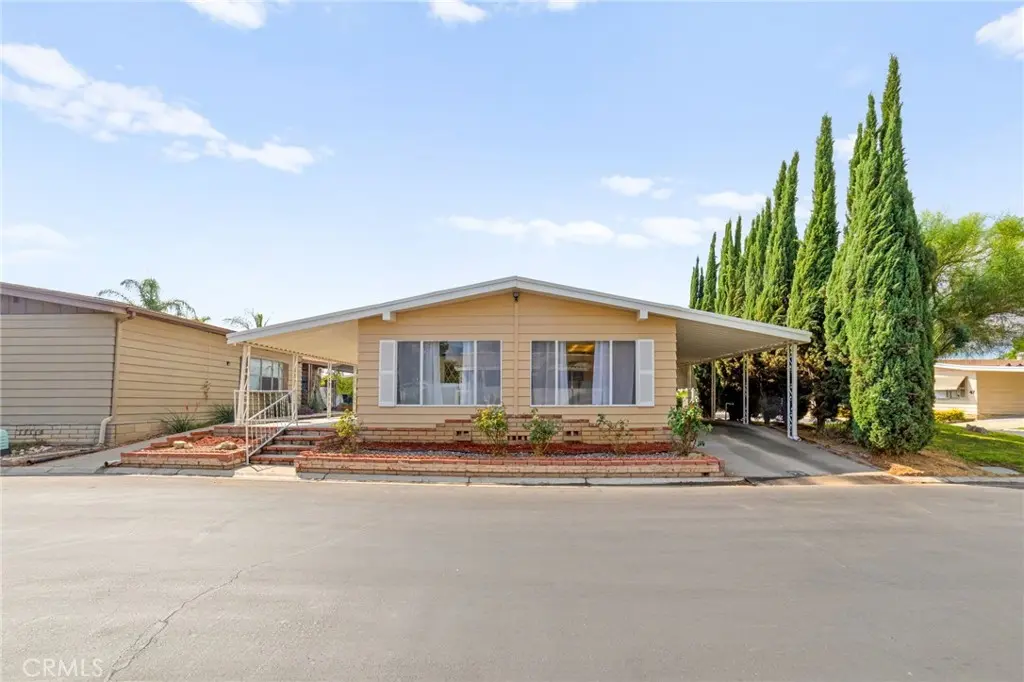 1601 S Garey Avenue 93, Pomona, CA — listing photo 1