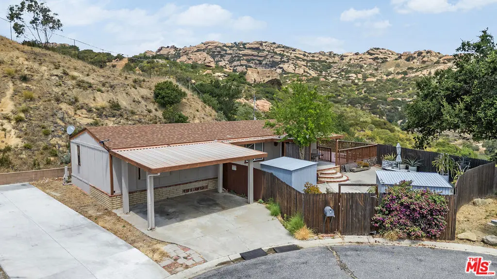 24425 Woolsey Canyon Road 11, Canoga Park, CA — listing photo 1