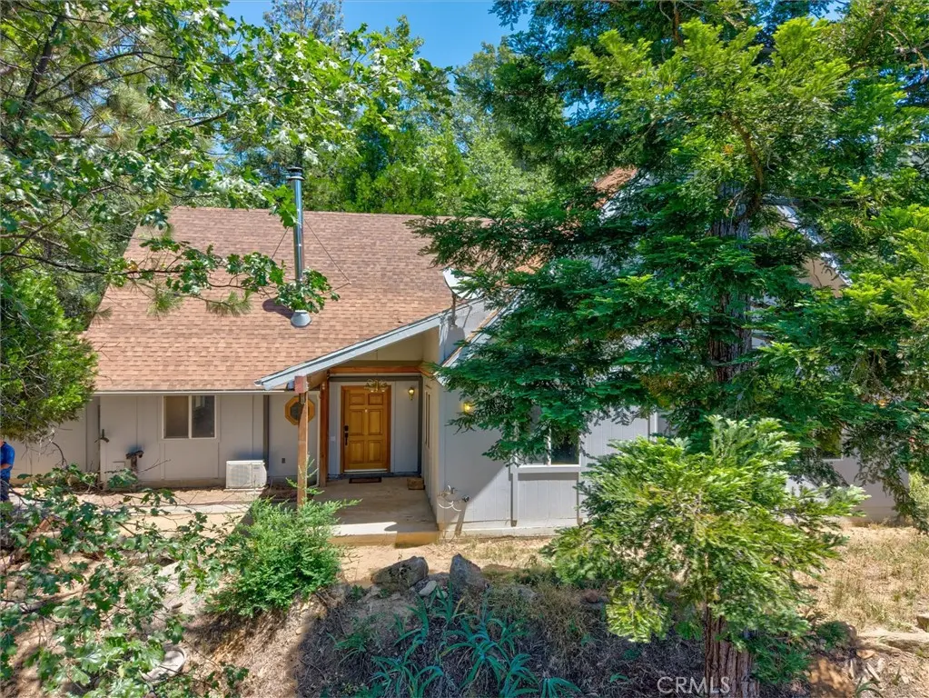 36211 Toku Poyah, North Fork, CA — listing photo 1