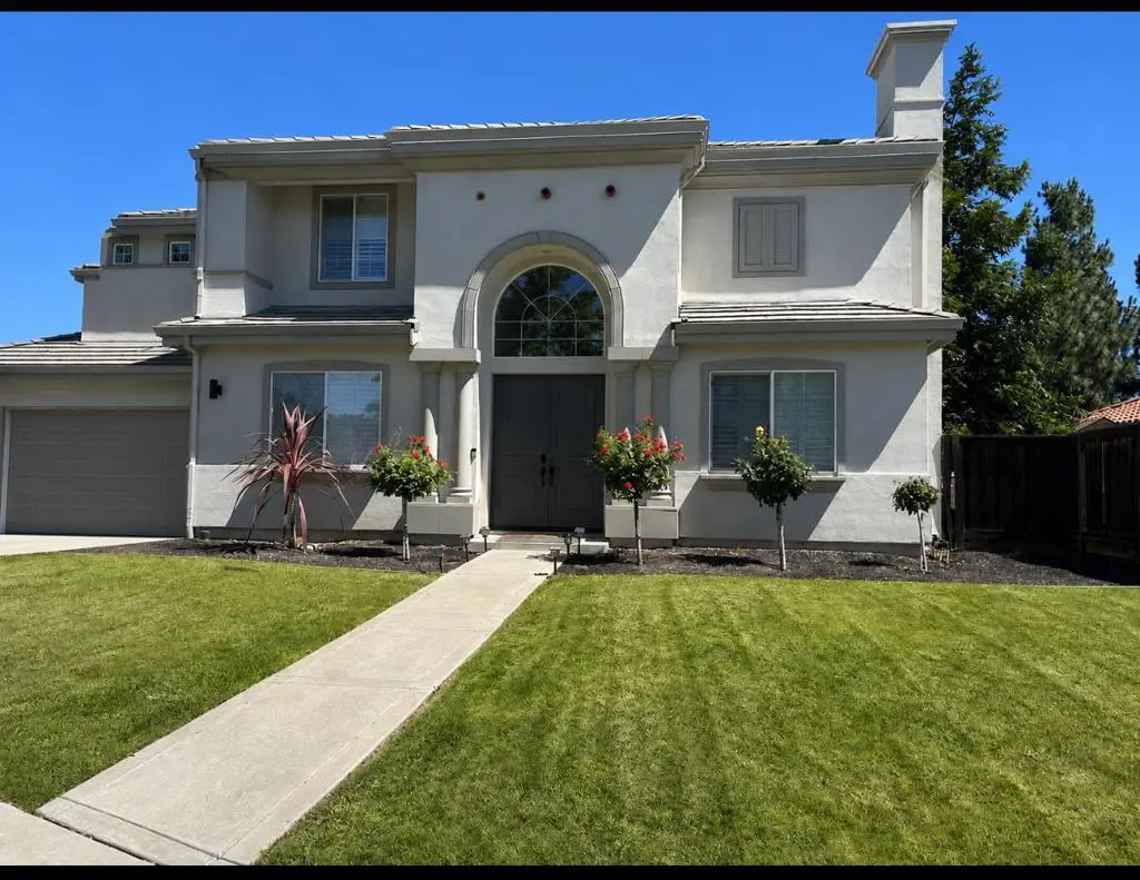Single Family Residence for sale at 2345 Demartini Lane, Brentwood, CA featuring 5 beds and 3 baths