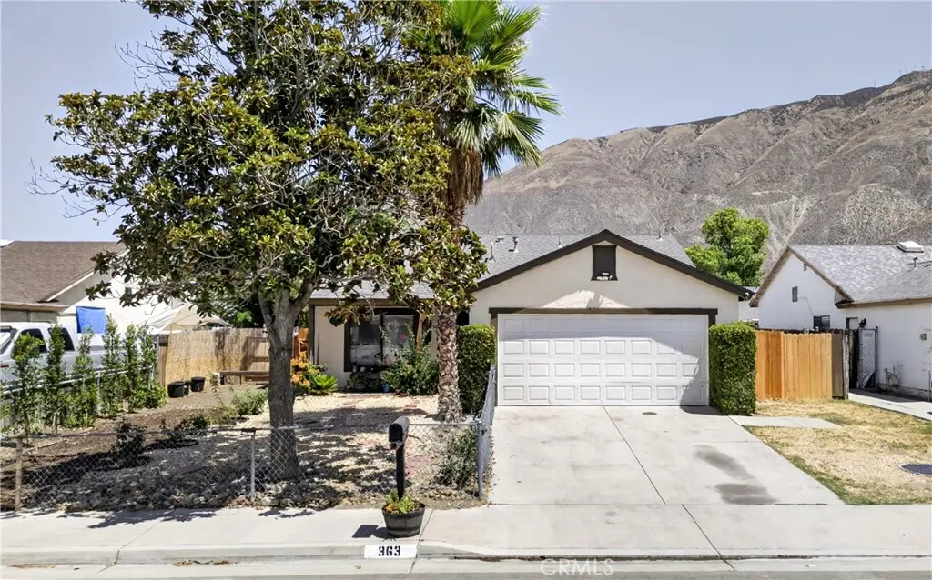 Single Family Residence for sale at 363 Blue Ridge, San Jacinto, CA featuring 2 beds and 2 baths