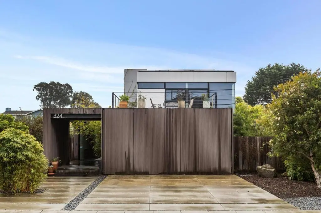 Mixed Use for sale at 324 Kelly Avenue, Half Moon Bay, CA