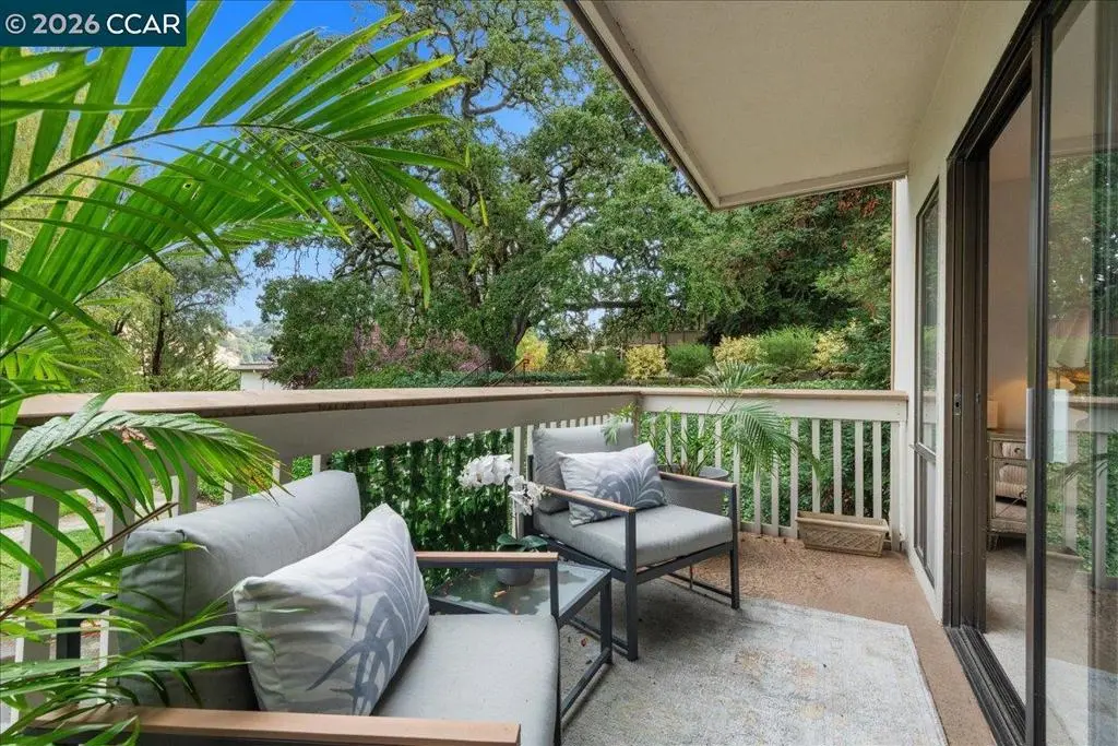 Condominium for sale at 1317 Canyonwood Ct 4, Walnut Creek, CA featuring 3 beds and 3 baths