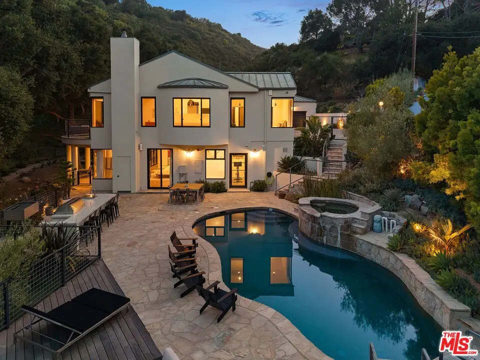 28222 Via Acero Street, Malibu, CA — listing photo 1