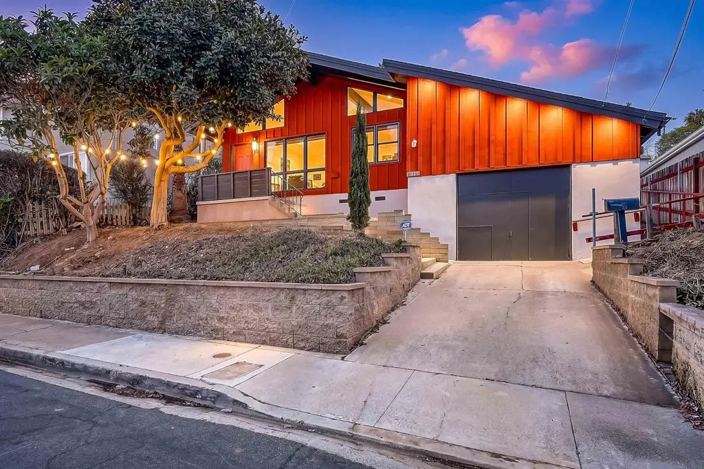 Single Family Residence for sale at 5858 Riley St, San Diego, CA featuring 3 beds and 1 bath