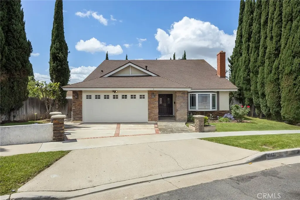 Single Family Residence for sale at 4962 E Glenview, Anaheim, CA featuring 5 beds and 2 baths
