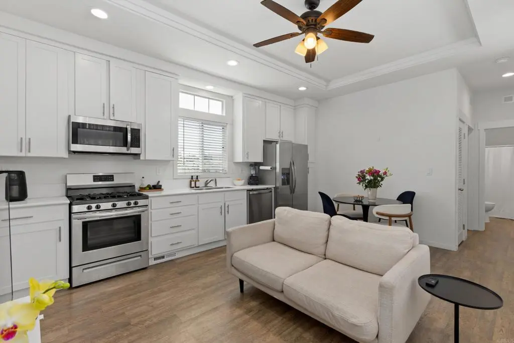 1045 E Vista Way 14, Vista, CA — listing photo 1