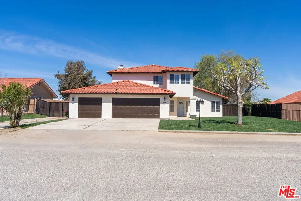 17590 El Cajon Drive, Hesperia, CA — listing photo 1