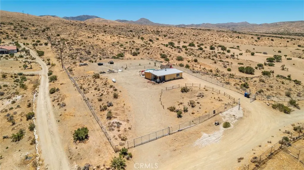 25333 Valley View, Apple Valley, CA — listing photo 1