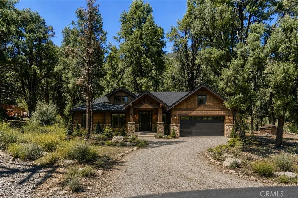 16525 Grizzly Drive, Pine Mountain Club, CA — listing photo 1