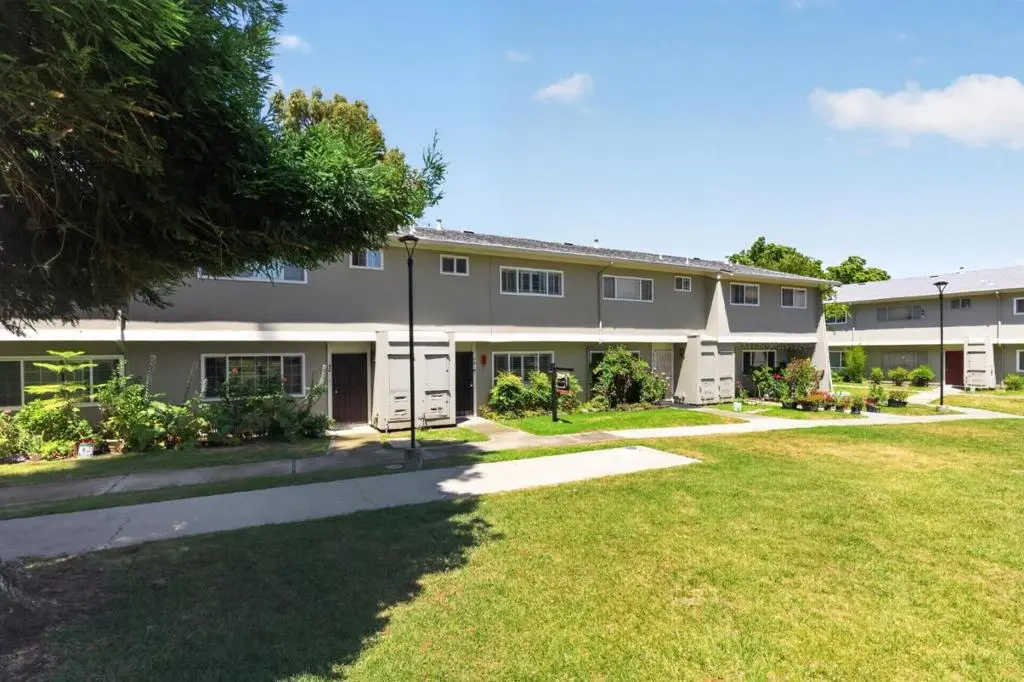 Townhouse for sale at 92 Hemlock Lane, Milpitas, CA featuring 3 beds and 2 baths