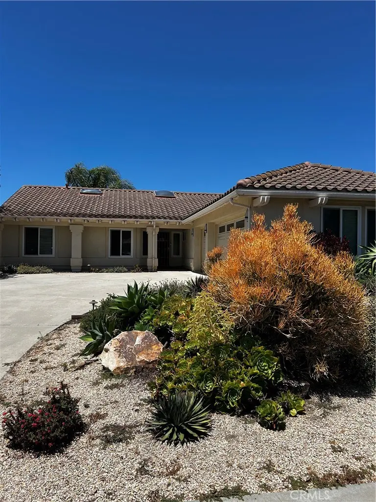 Single Family Residence for sale at 4454 San Joaquin, Oceanside, CA featuring 3 beds and 3 baths