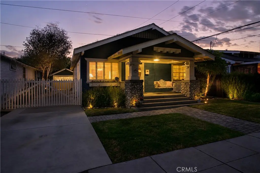 Single Family Residence for sale at 417 Orizaba, Long Beach, CA featuring 3 beds and 1 bath