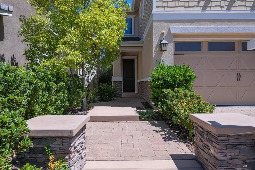 Single Family Residence for sale at 10 Willow, Lake Forest, CA featuring 4 beds and 3 baths