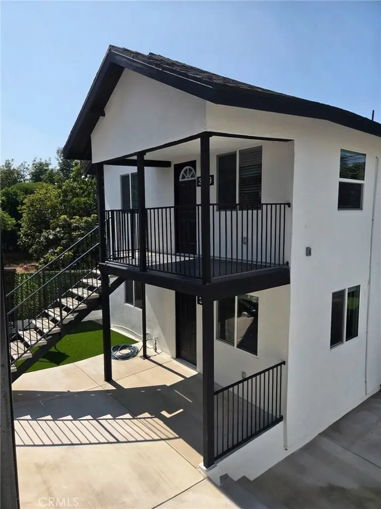 Quadruplex for rent at 3929 Cesar E Chavez Ave, Los Angeles, CA featuring 2 beds and 1 bath