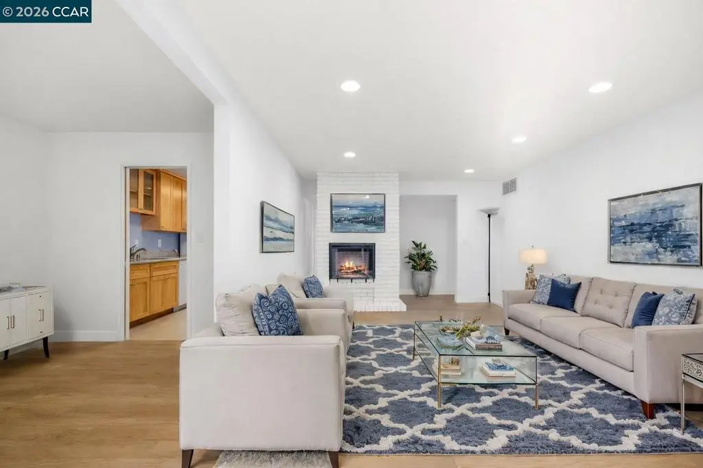Condominium for sale at 651 Moraga Rd 13, Moraga, CA featuring 3 beds and 2 baths