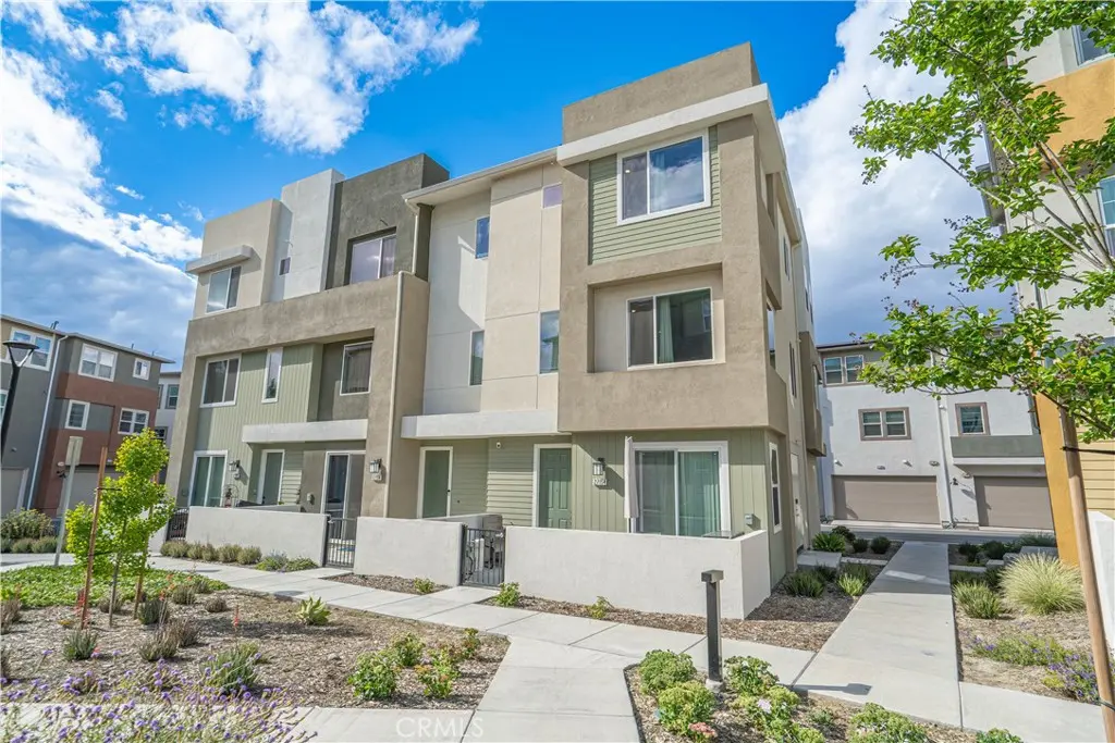 27154 Valley Oak Place, Valencia, CA — listing photo 1